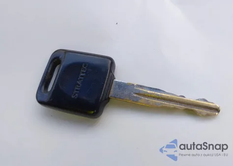 2005 Nissan Altima 2.5 S z USA, uszkodzony, nr VIN 1N4AL11E55C208527